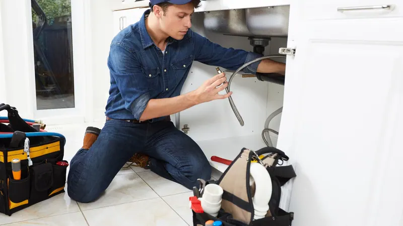 Fullerton plumber installing a kitchen sink supply line